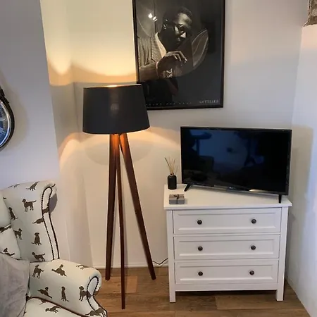 Characteristic & Cosy Self-contained 1 Bed Annexe